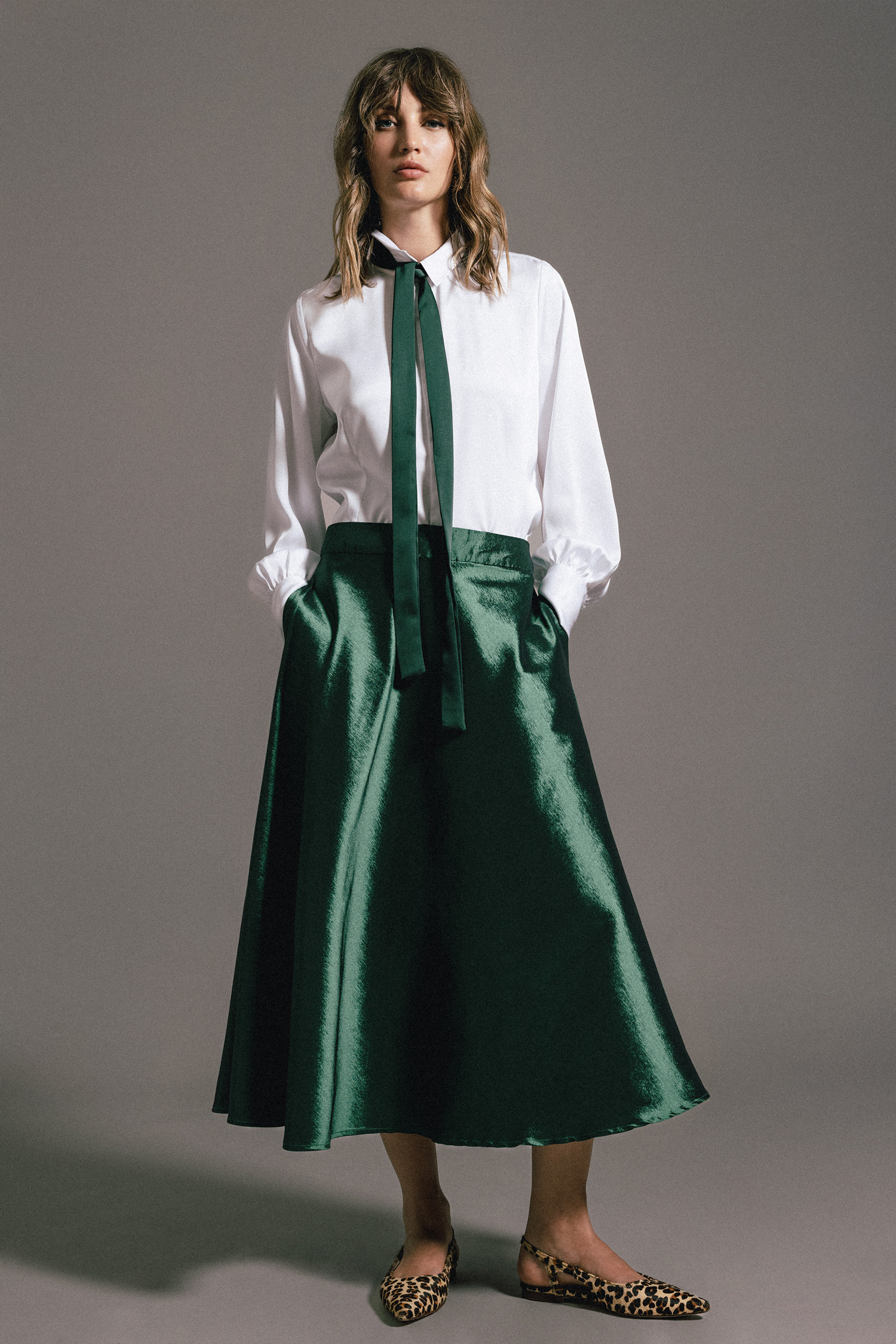 Saia Com Tecido Estilo Cetim Verde Escuro para Mulher | LANIDOR